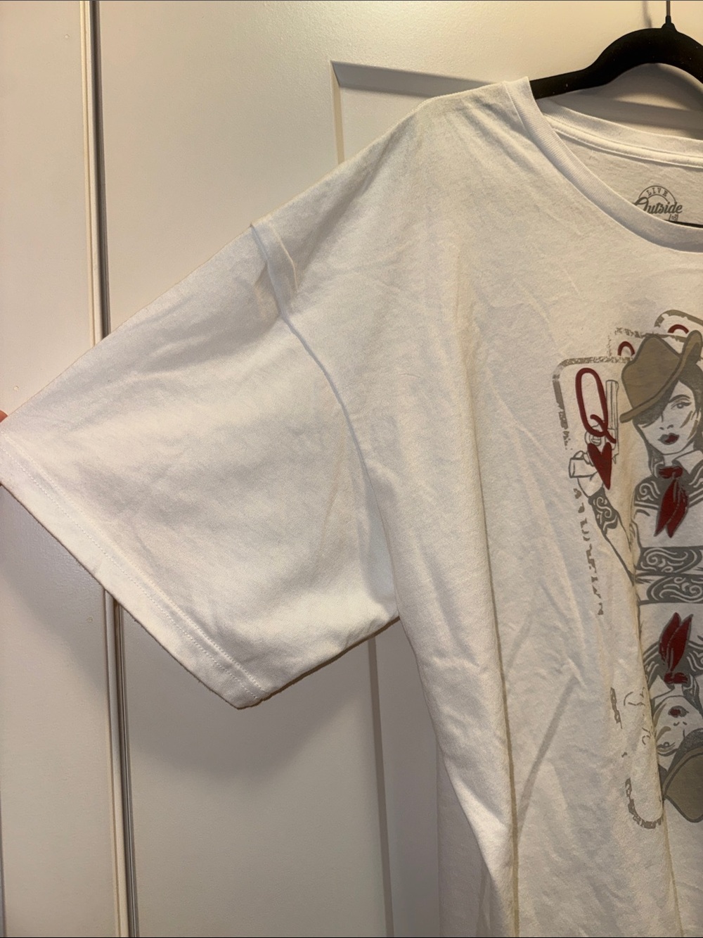 🆕 “Cowgirl Queen of Hearts” White Graphic Short Sleeve Tee. XL. NWOT!❤️🖤 - Picture 3 of 4